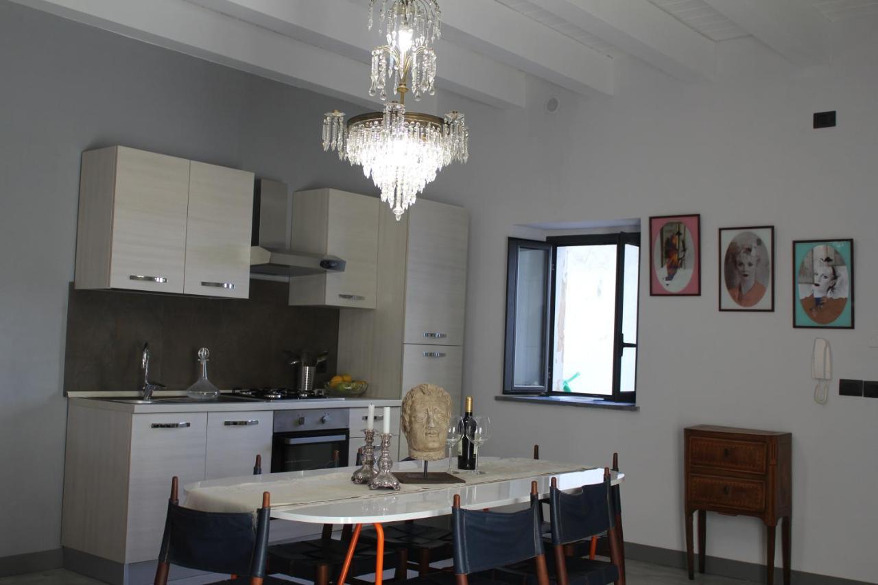 Appartement PALAZZO GEREMIA - LE dimore dell'Antiquario à Acireale Extérieur photo